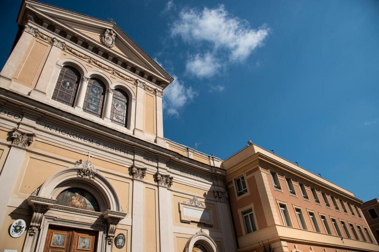 Отель Casa Bacciarini Рим Экстерьер фото