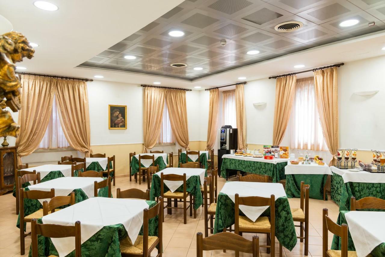 Отель Casa Bacciarini Рим Экстерьер фото